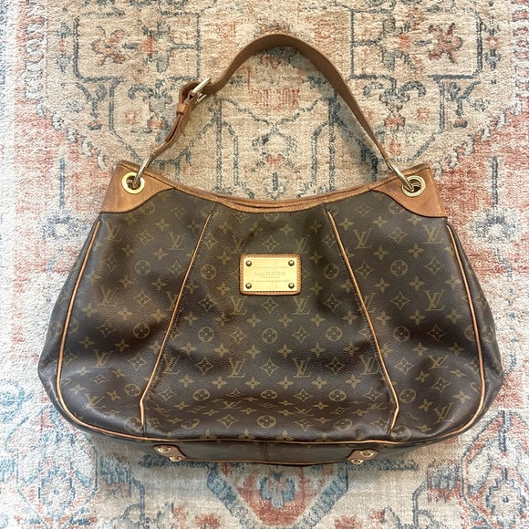 Louis Vuitton Handbags - Louis Vuitton Galleria GM Monogram Shoulder Bag